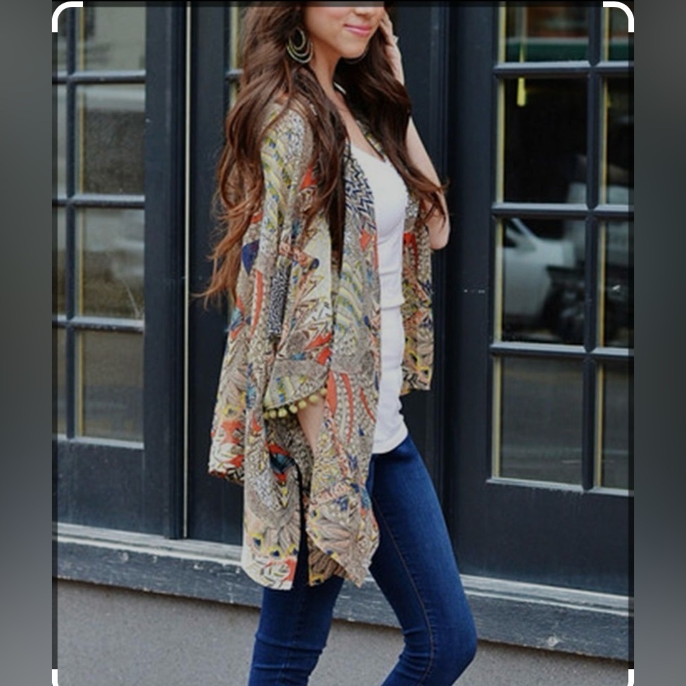 🎉HOST PICK🎉Umgee + USA kimono w/ colourful pattern & little Pom poms on sleeve - Picture 4 of 8